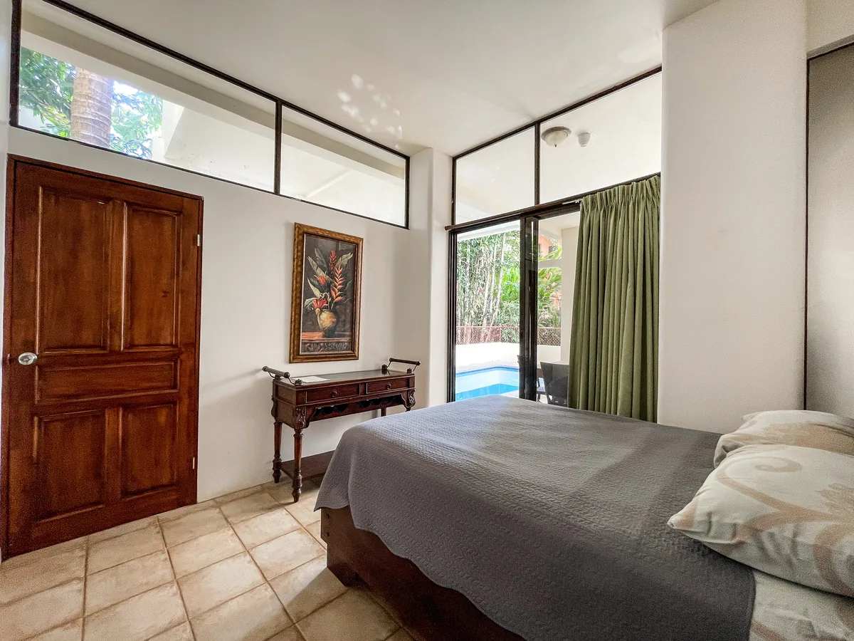 Private Pool Two-Bedroom – bedroom 01